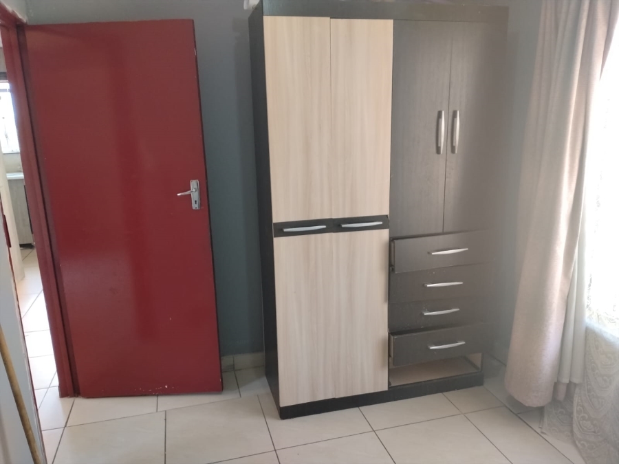 2 Bedroom Property for Sale in Naturena Gauteng