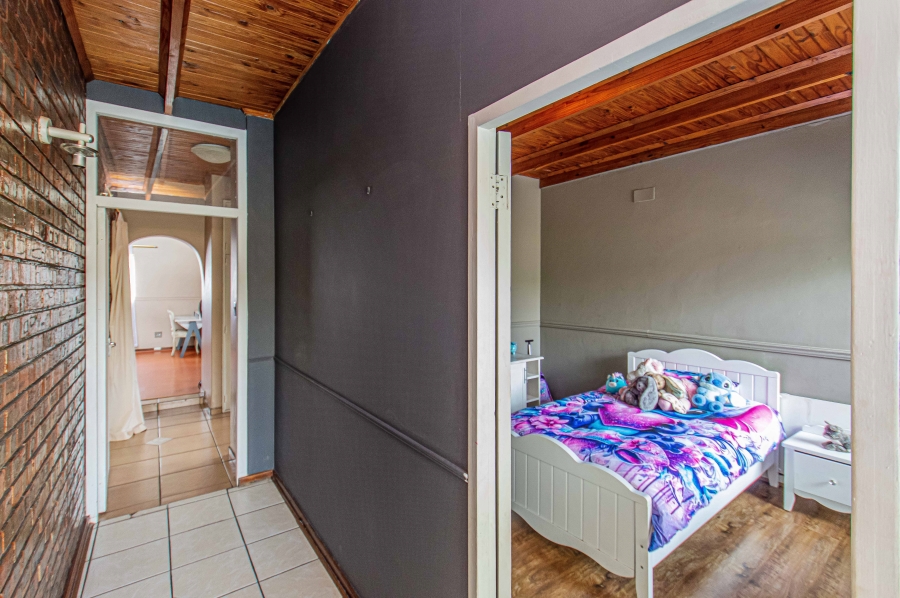 5 Bedroom Property for Sale in Randhart Gauteng