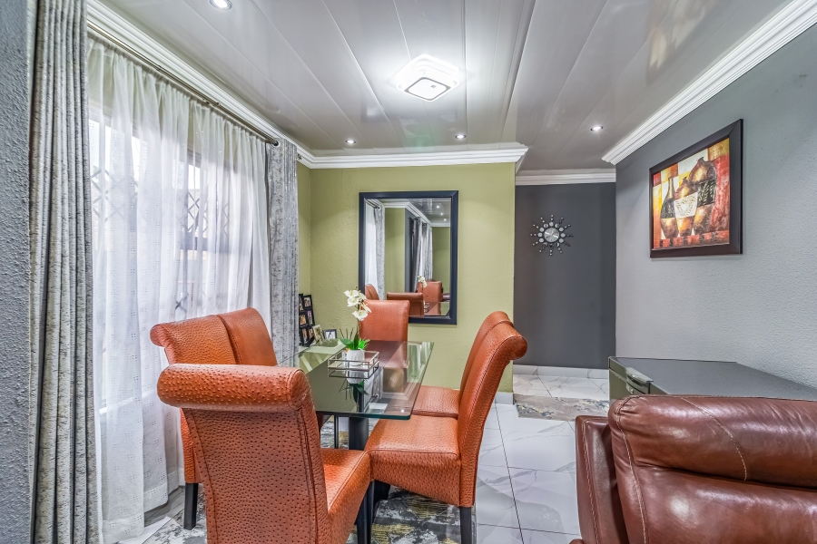 3 Bedroom Property for Sale in Ormonde View Gauteng