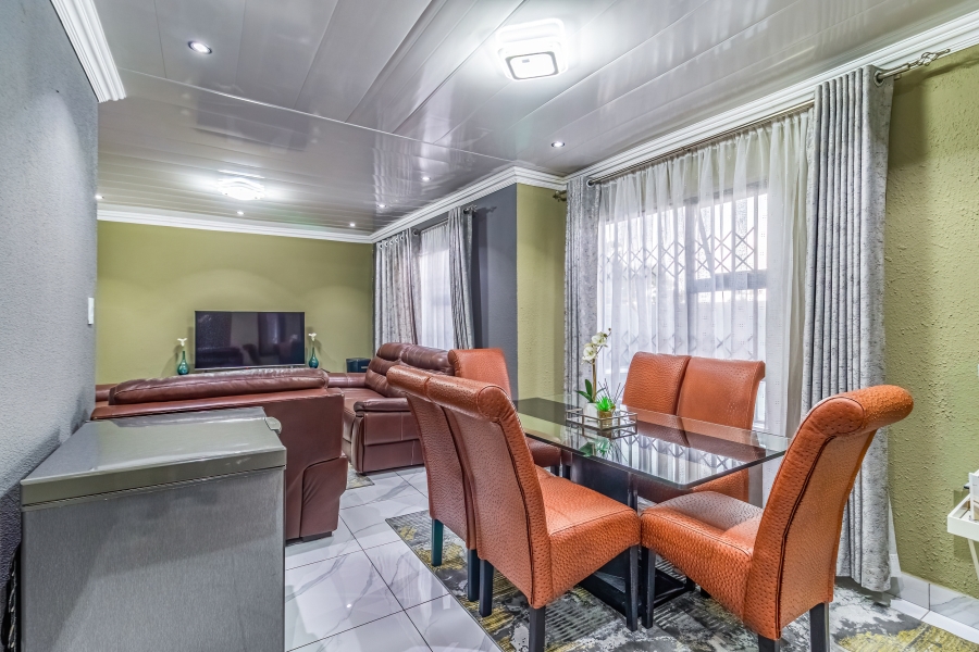 3 Bedroom Property for Sale in Ormonde View Gauteng