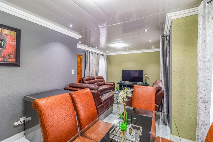 3 Bedroom Property for Sale in Ormonde View Gauteng