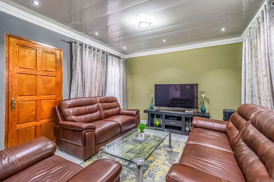 3 Bedroom Property for Sale in Ormonde View Gauteng