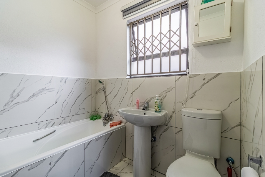 3 Bedroom Property for Sale in Ormonde View Gauteng