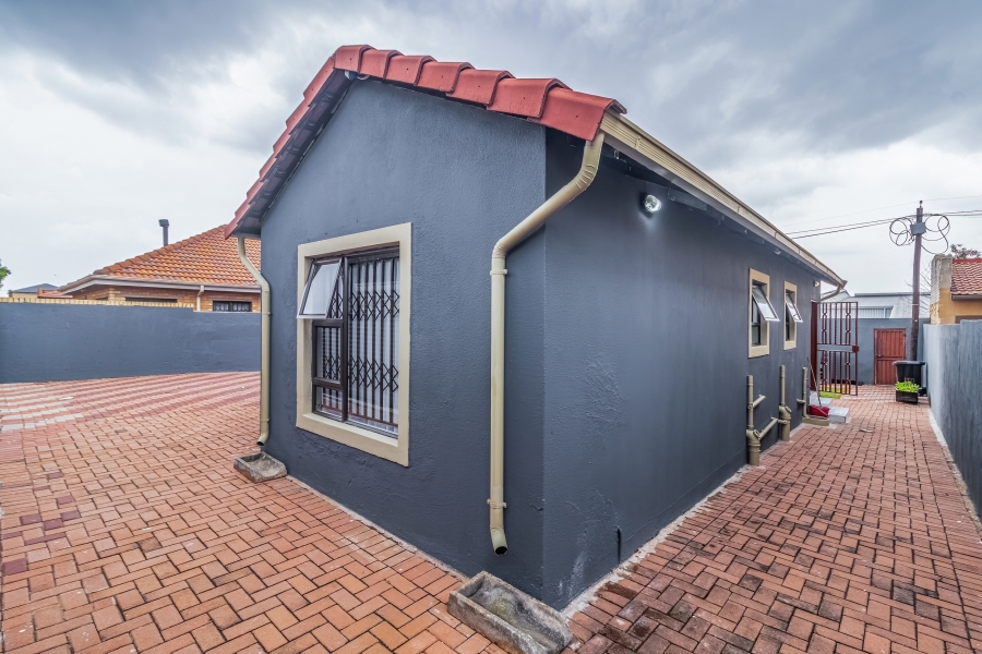 3 Bedroom Property for Sale in Ormonde View Gauteng