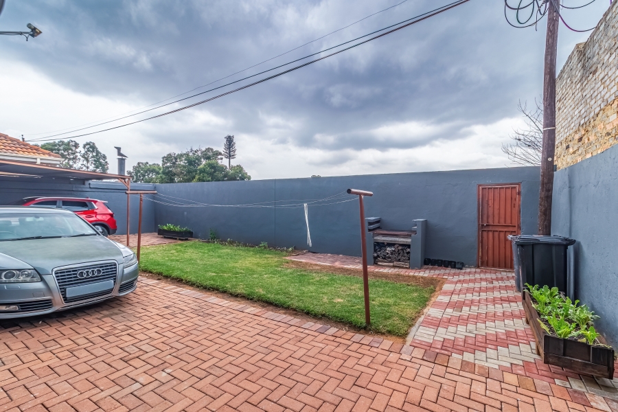 3 Bedroom Property for Sale in Ormonde View Gauteng