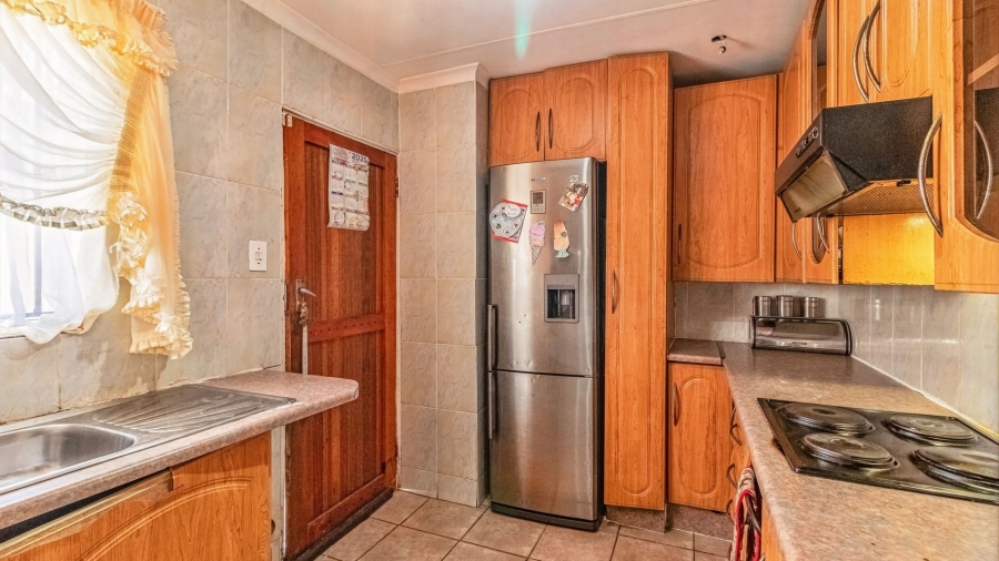 2 Bedroom Property for Sale in Meredale Gauteng