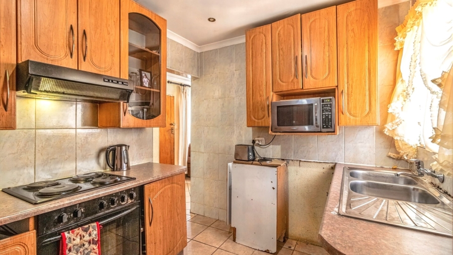 2 Bedroom Property for Sale in Meredale Gauteng