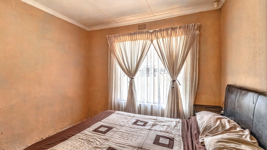2 Bedroom Property for Sale in Meredale Gauteng