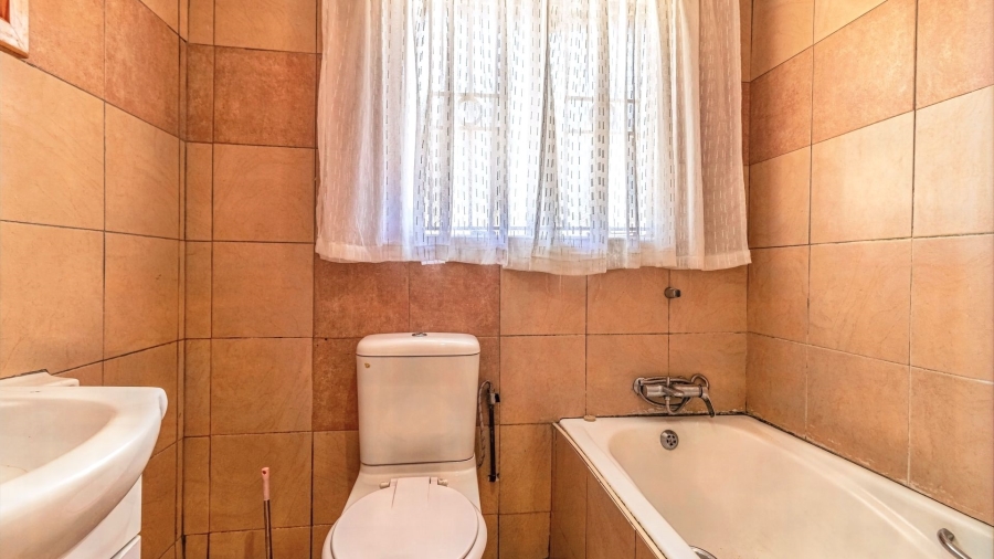 2 Bedroom Property for Sale in Meredale Gauteng