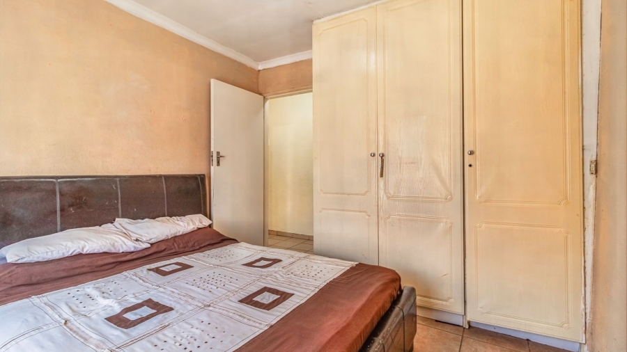 2 Bedroom Property for Sale in Meredale Gauteng