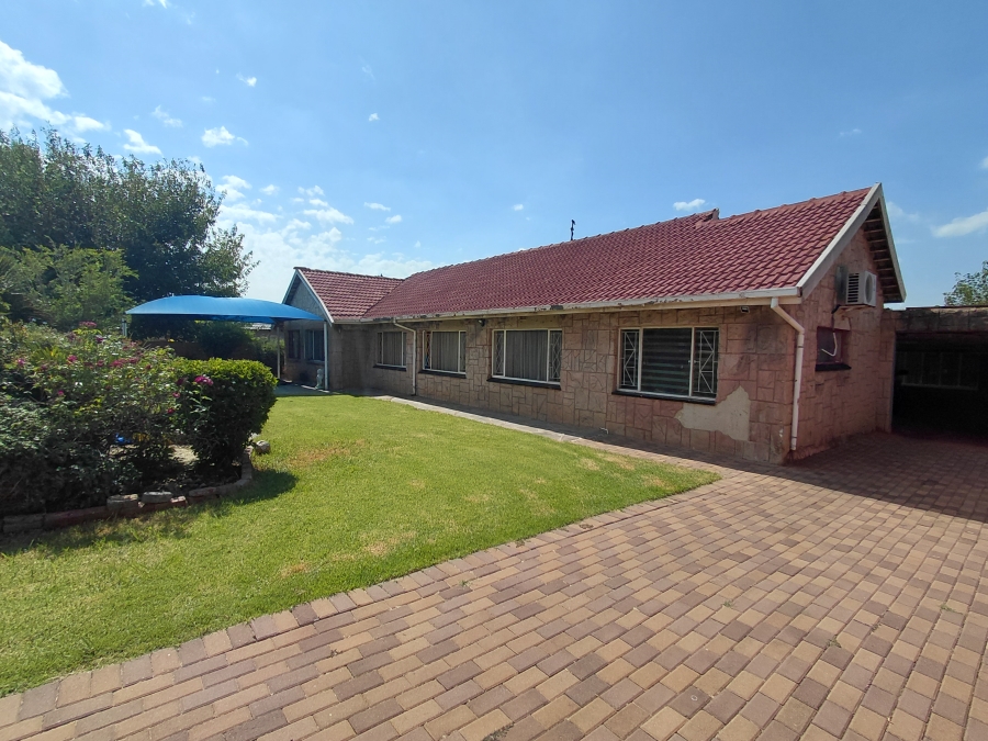 4 Bedroom Property for Sale in Alberton Central Gauteng