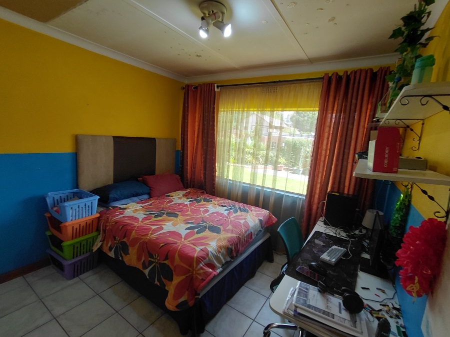 4 Bedroom Property for Sale in Alberton Central Gauteng