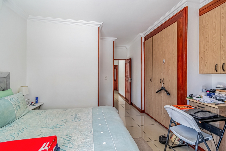 5 Bedroom Property for Sale in Ruimsig Country Estate Gauteng