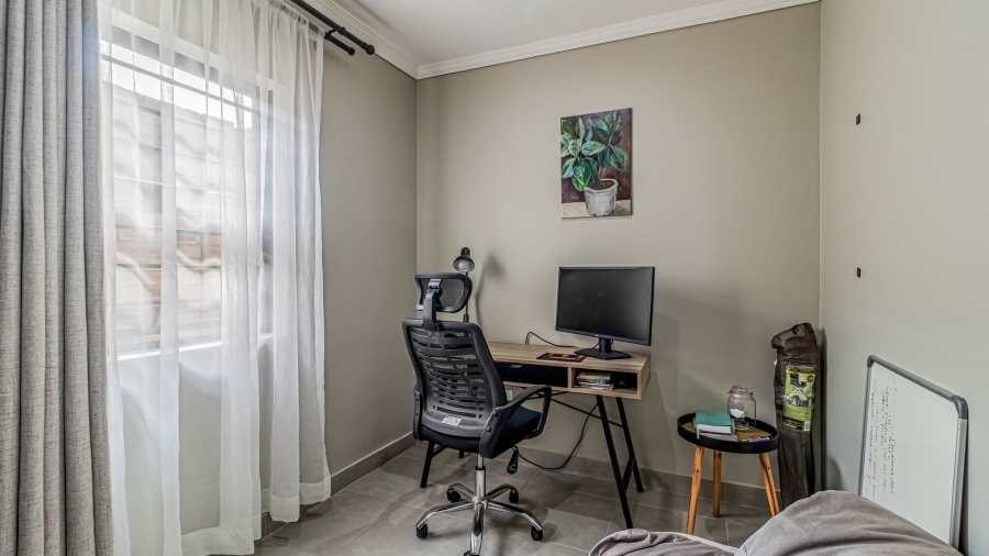 3 Bedroom Property for Sale in Lion Pride Gauteng