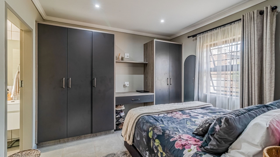 3 Bedroom Property for Sale in Lion Pride Gauteng