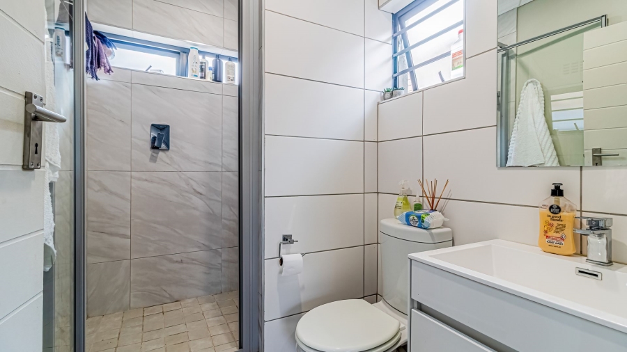 3 Bedroom Property for Sale in Lion Pride Gauteng