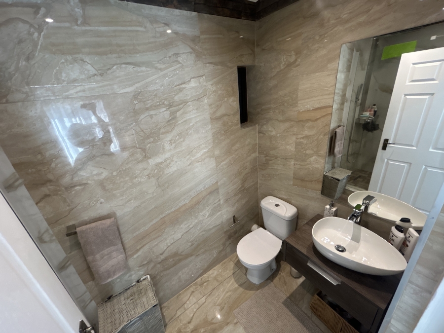 To Let 2 Bedroom Property for Rent in Ruimsig Gauteng