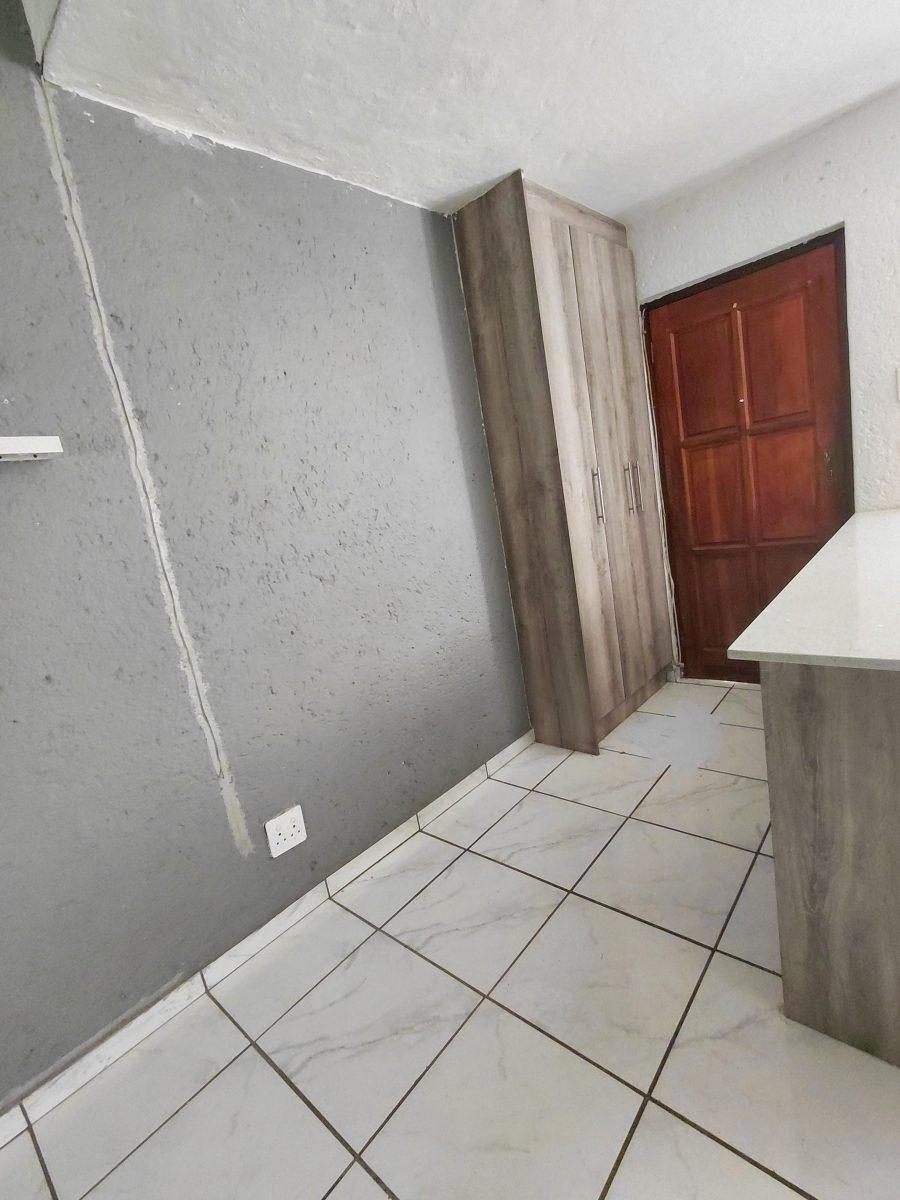 2 Bedroom Property for Sale in Alberton Central Gauteng