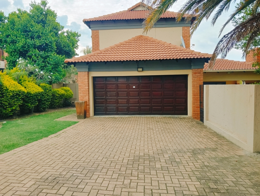 3 Bedroom Property for Sale in Equestria Gauteng