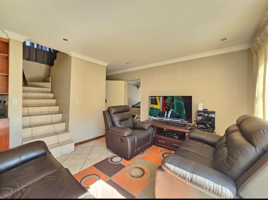 3 Bedroom Property for Sale in Equestria Gauteng