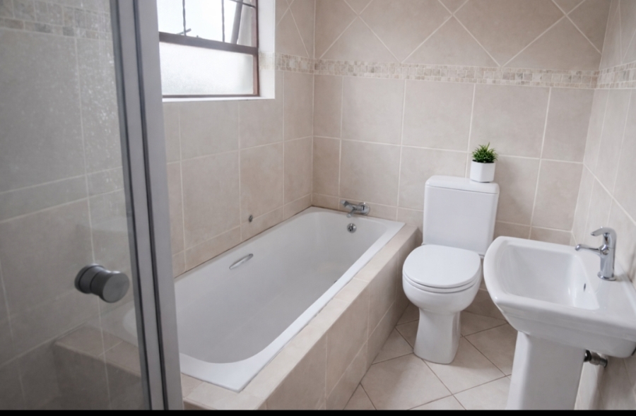 3 Bedroom Property for Sale in Equestria Gauteng