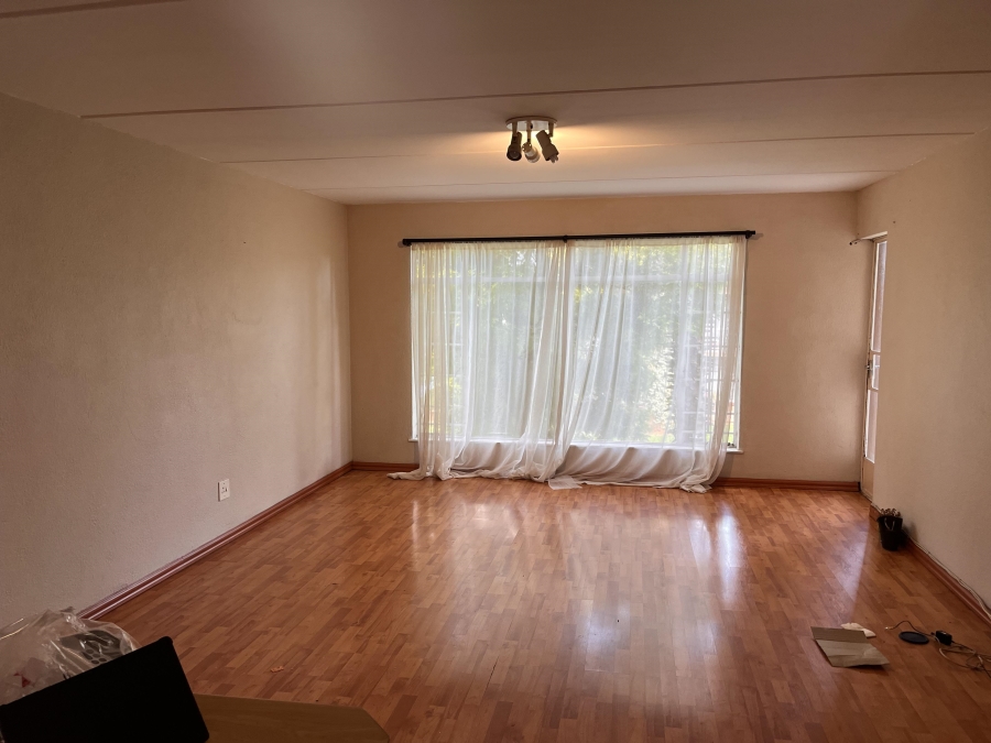To Let 2 Bedroom Property for Rent in Florida Gauteng