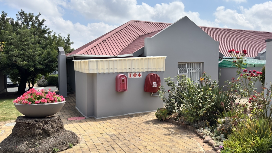 2 Bedroom Property for Sale in Terenure Gauteng