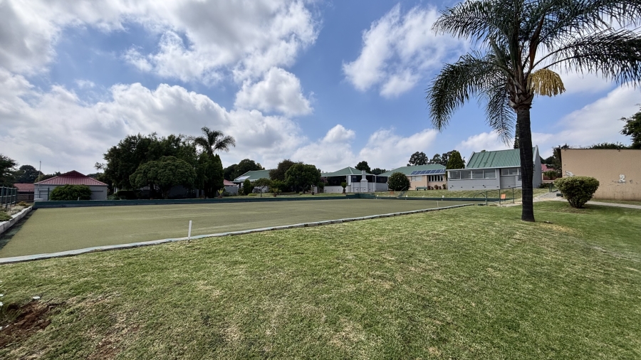 2 Bedroom Property for Sale in Terenure Gauteng