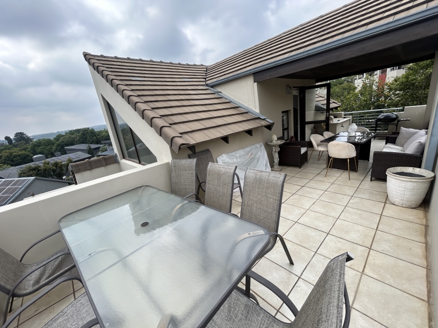 To Let 2 Bedroom Property for Rent in Bryanston East Gauteng