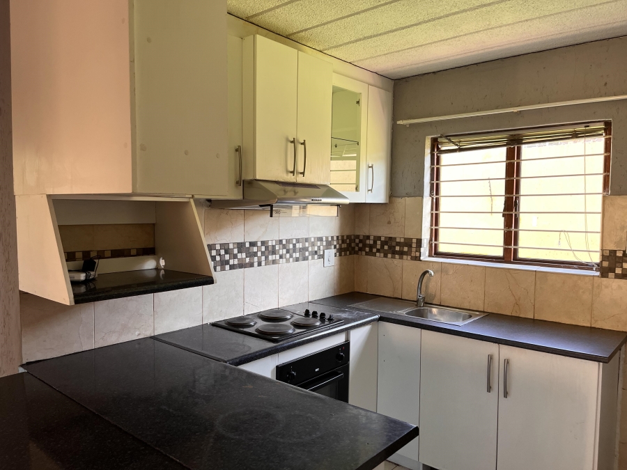 2 Bedroom Property for Sale in Florida Gauteng
