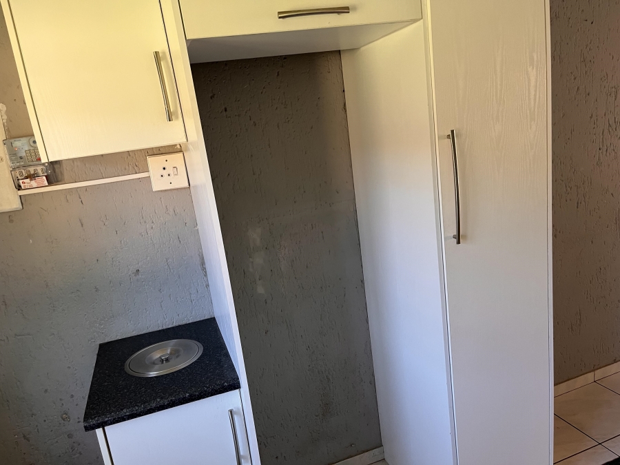 2 Bedroom Property for Sale in Florida Gauteng