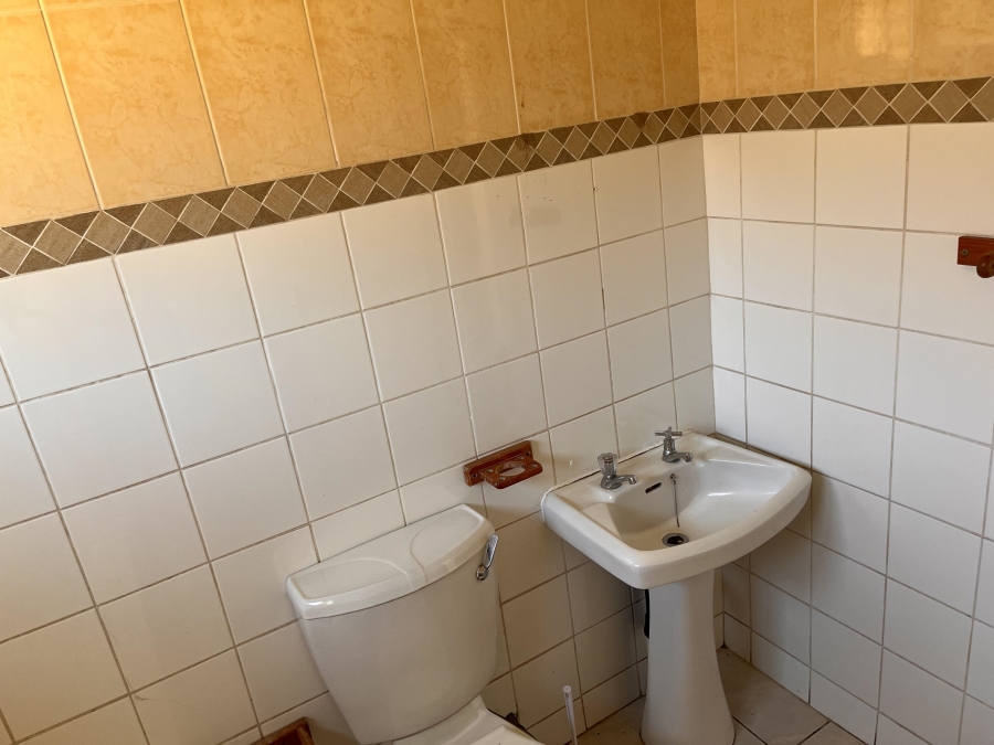 2 Bedroom Property for Sale in Florida Gauteng