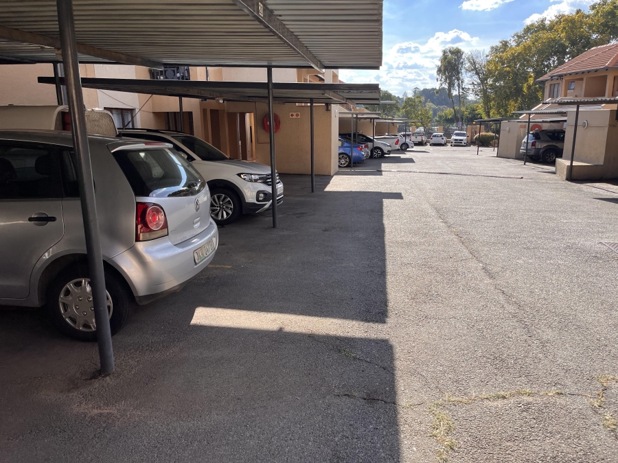 2 Bedroom Property for Sale in Florida Gauteng