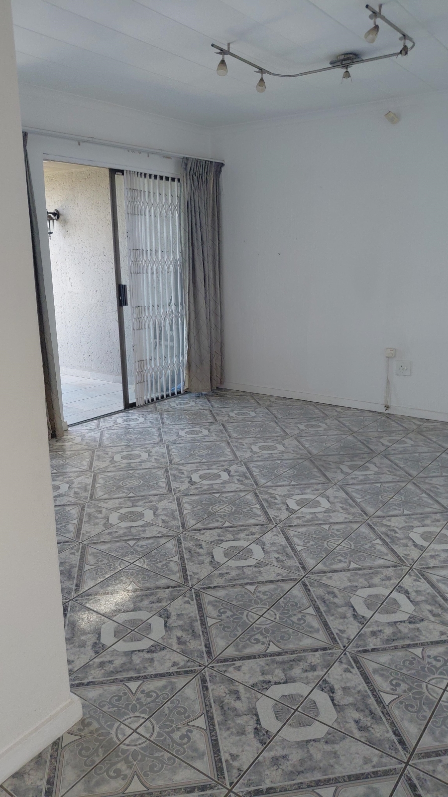 3 Bedroom Property for Sale in Johannesburg Central Gauteng