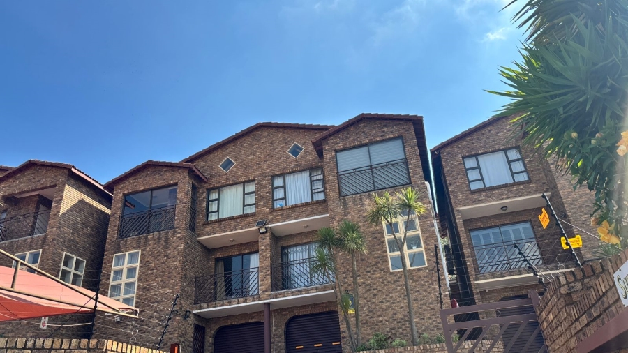 2 Bedroom Property for Sale in Ridgeway Gauteng