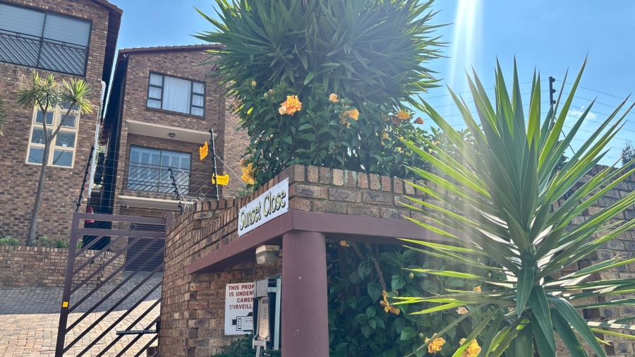 2 Bedroom Property for Sale in Ridgeway Gauteng