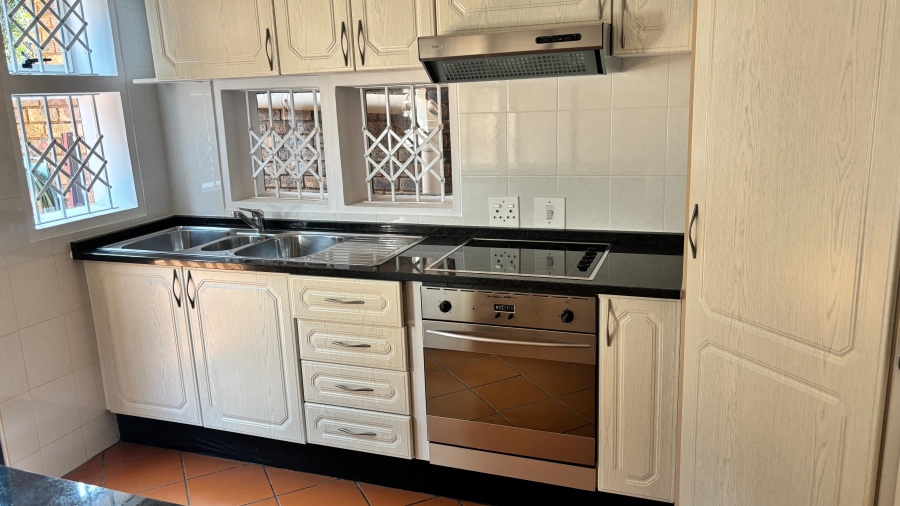 2 Bedroom Property for Sale in Ridgeway Gauteng