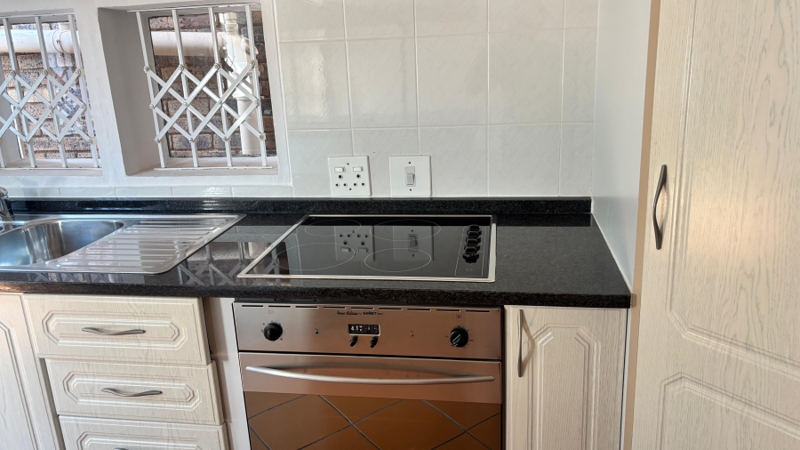 2 Bedroom Property for Sale in Ridgeway Gauteng