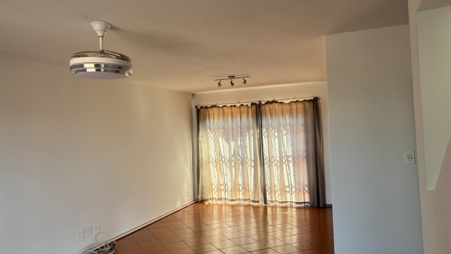 2 Bedroom Property for Sale in Ridgeway Gauteng