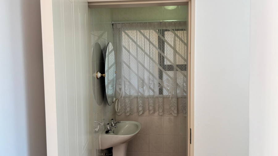 2 Bedroom Property for Sale in Ridgeway Gauteng
