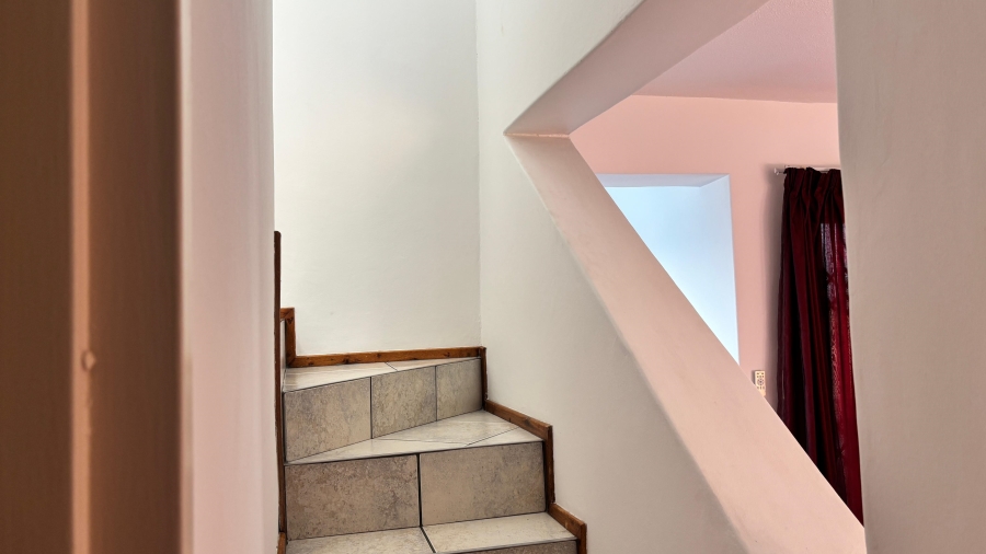 2 Bedroom Property for Sale in Ridgeway Gauteng