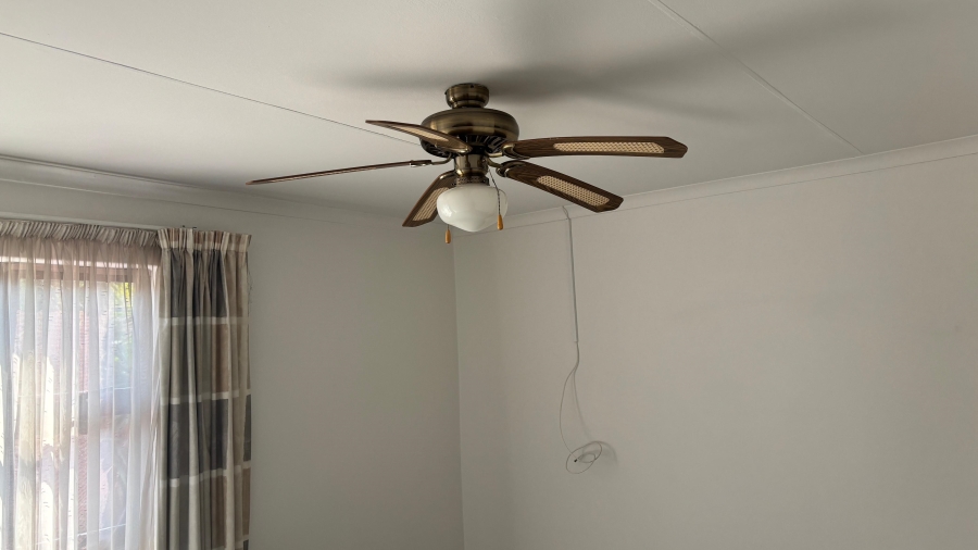 2 Bedroom Property for Sale in Ridgeway Gauteng