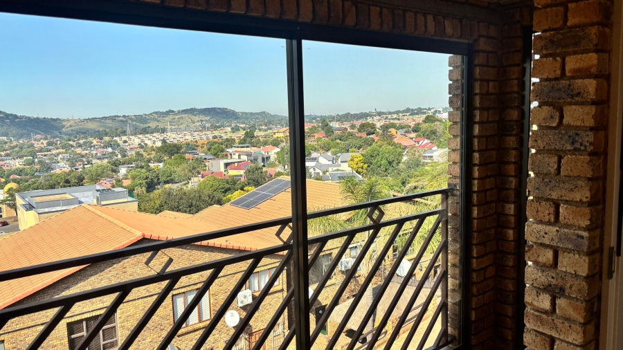 2 Bedroom Property for Sale in Ridgeway Gauteng