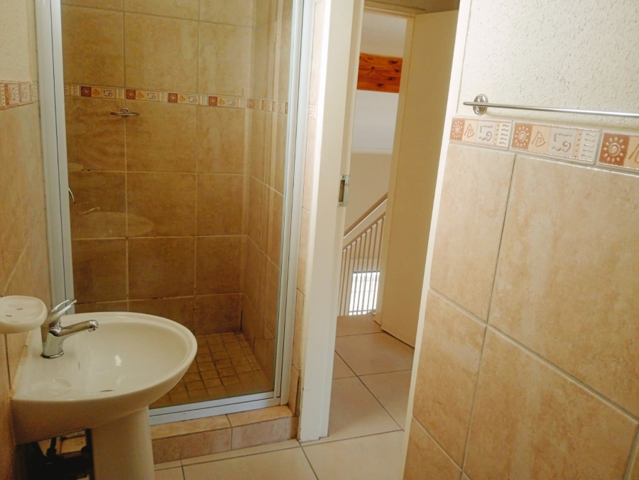 To Let 4 Bedroom Property for Rent in Pretoria West Gauteng