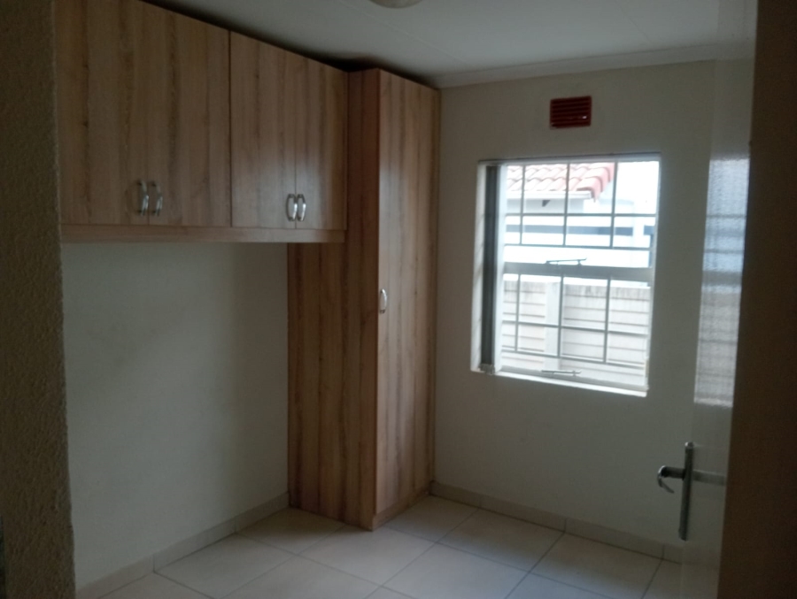 To Let 4 Bedroom Property for Rent in Pretoria West Gauteng