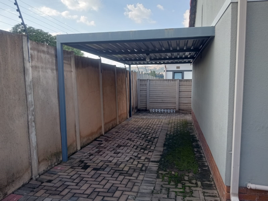 To Let 4 Bedroom Property for Rent in Pretoria West Gauteng