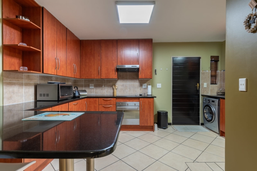 2 Bedroom Property for Sale in Bassonia Rock Gauteng