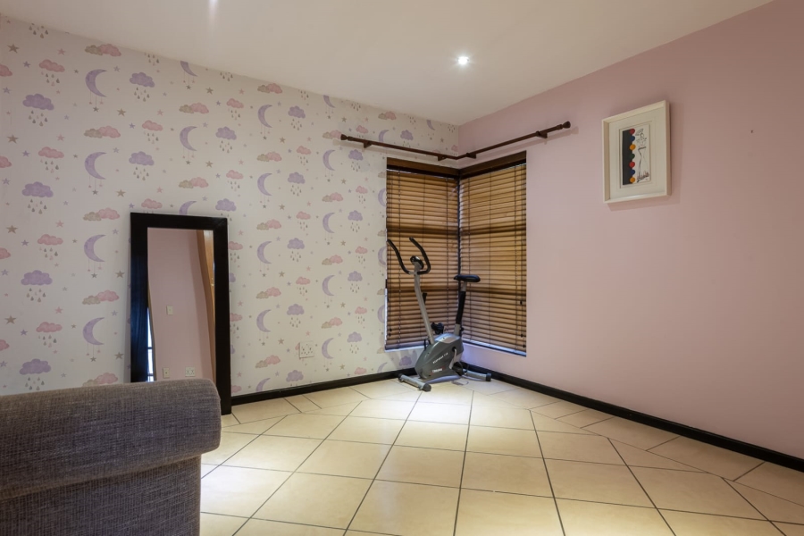 2 Bedroom Property for Sale in Bassonia Rock Gauteng