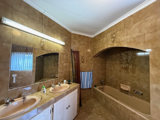 To Let 4 Bedroom Property for Rent in Norkem Park Gauteng