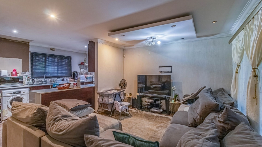 3 Bedroom Property for Sale in Sundowner Gauteng